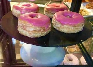 Chanukah 2017 in Tel Aviv-Pink donuts